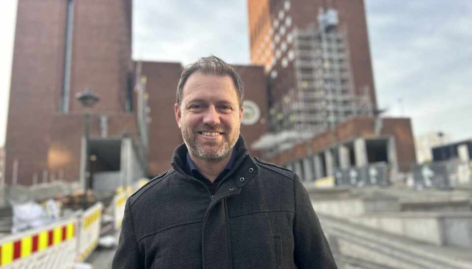 Battja-gründer Andreas Halse foran sin tidligere arbeidsplass.