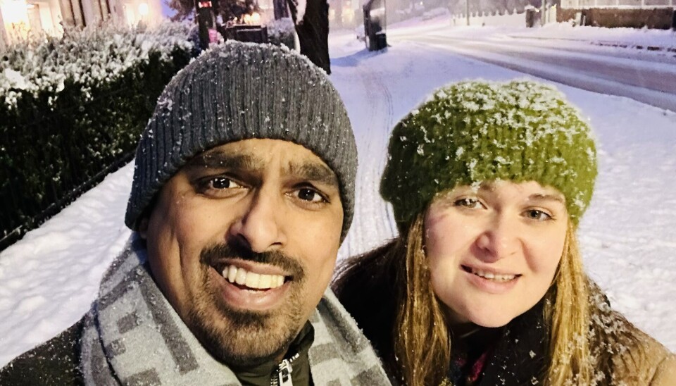Ramaiah sammen med kona i Oslo.