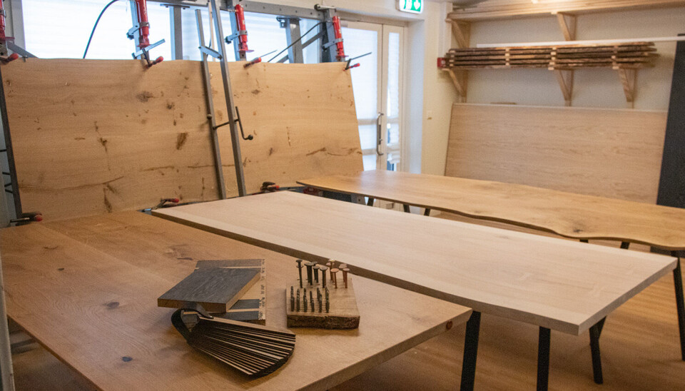 Hönk-bordene er inspirert av dansk design, men laget av norske håndtverkere. Hönk-bordene er inspirert av dansk design, men laget av norske håndtverkere.