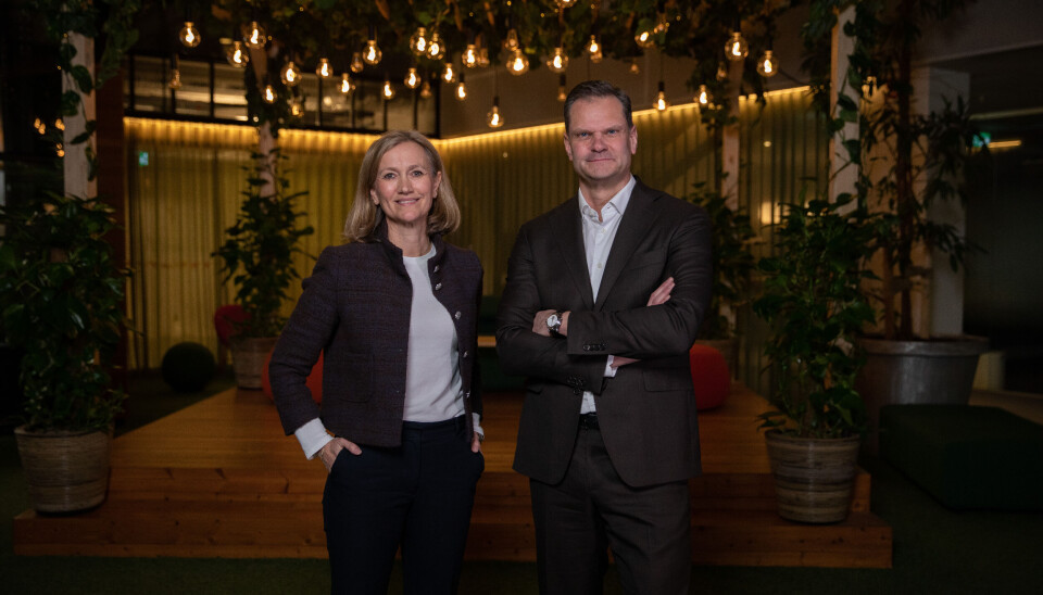 Siv Juvik Tveitnes, konsernsjef i Schibsted Media, og Patrik Hofbauer, konsernsjef i Telia Company.