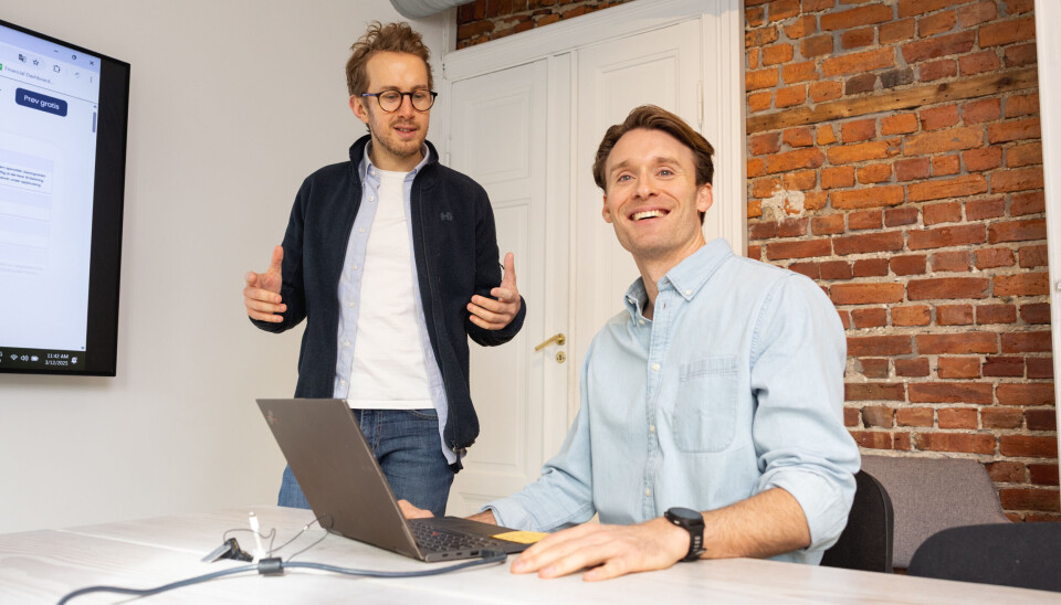Managing partner i Askeladden & Co Martin Schütt med administrerende direktør og medgründer i Dr.Dropin, Kristoffer Ingebrigtsen.