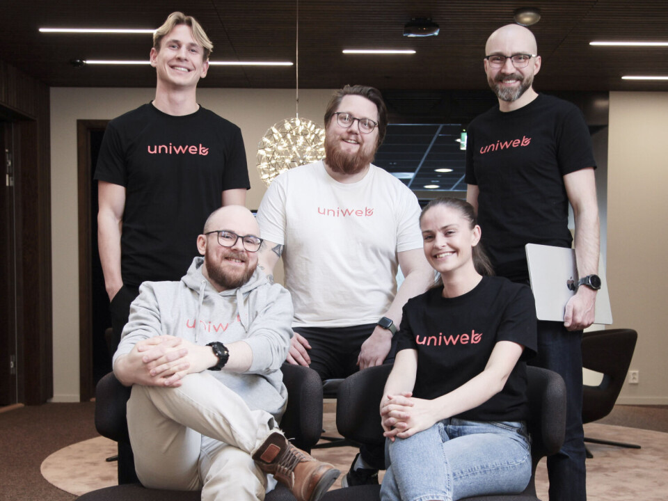 Hos Uniweb får du skikkelig god hjelp fra skikkelig flinke folk. Disse folka, altså.