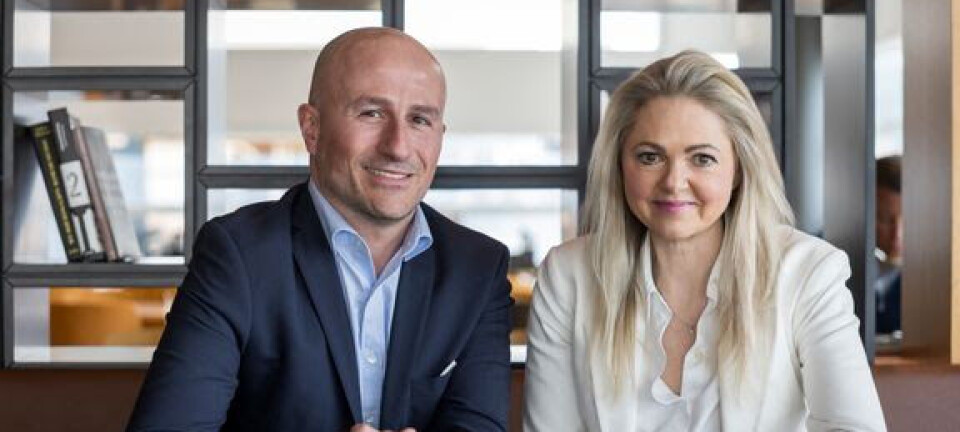 Hili åpner opp i Danmark