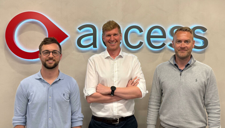 Fonn-gründer Jan Tore Grindheim (fra høyre), Alex Boury, general manager i Access Construction og Callum Smallwood M&A Director Access ERP samlet i London.