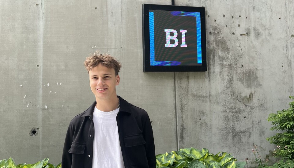 – Mange møtte ikke opp i forelsninger og virket mest opptatt av bare å bestå eksamen, sier Bård Jakobsen Rinnan (23), som nylig fullførte en bachelorgrad i forretningsutvikling og entreprenørskap ved Handelshøyskolen BI i Bergen.