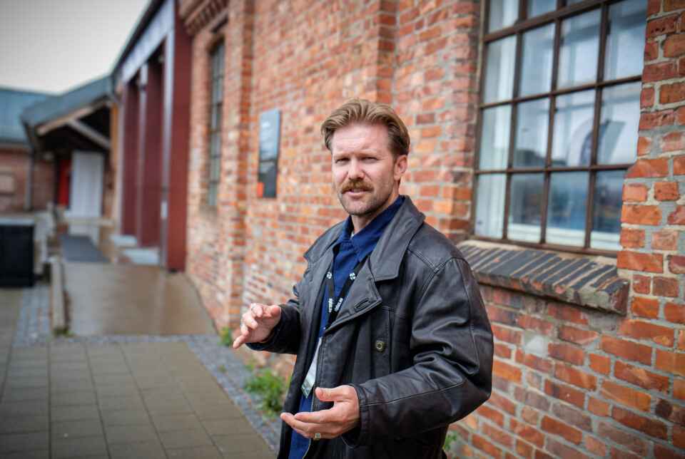 Einar Michaelsen har sammen med Camilla Novik Woje bygget opp selskapene Cirkulær og Circular, med 17 millioner i klessalg og 300 000 i årlige software-inntekter. Her under konferansen AI+ i Halden tidligere i juni.