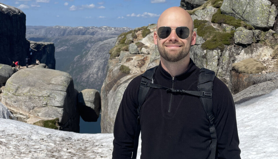 Eirik Broms ser ikke på seg selv som en morgenfugl. Eirik Broms. Secundo.