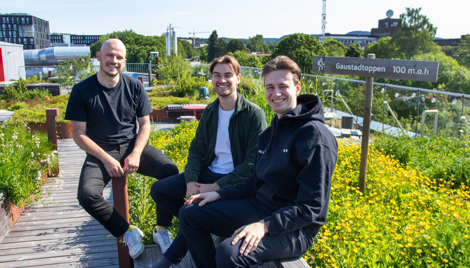Moulin sammen med Johann Vårvik og Ýmir Egilson fra Aevy-teamet. Vårvik ble en del av Aevy denne vinteren. Egilson er CTO og er også en av lederne bak AI-communityet AI Mad Lab. Moulin sammen med X og Ýmir Egilson fra Aevy-teamet.