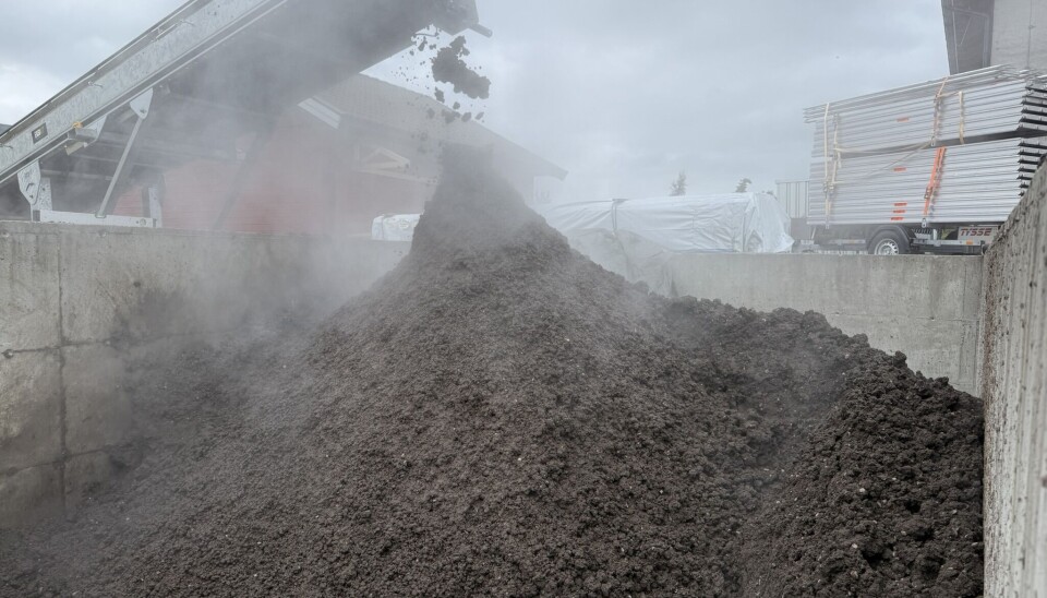 Slik dampes jord med Soil Steams maskiner.