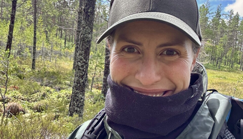 Nina Heir på skogbefaring med Noora. Nina Heir på skogbefaring med Noora.