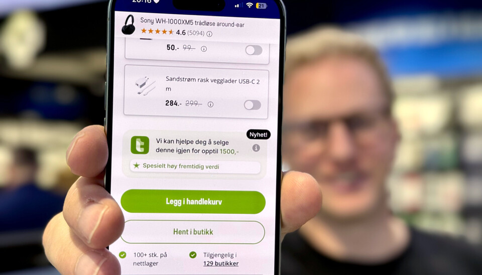 Andreas Solbakken viser frem Tings løsning på nettsiden til Elkjøp.