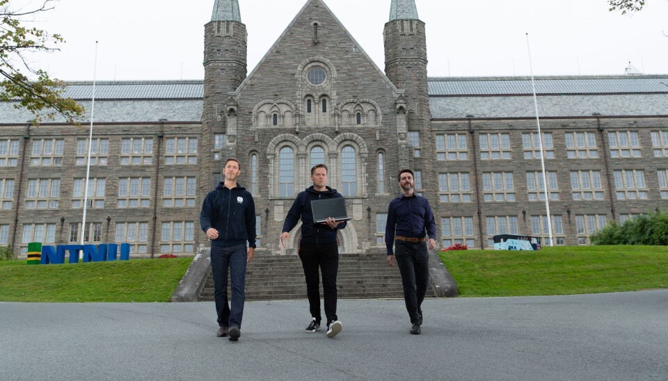 Ole Andreas Alsos (professor, Institutt for design), Morten Breivik (førsteamanuensis, Institutt for teknisk kybernetikk) og Damiano Varagnolo (professor, Institutt for teknisk kybernetikk) mener tradisjonell utdanning står ved et veiskille.