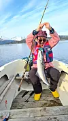 Sara Rakstang på fiske i Nord-Norge.