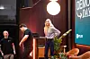 Antler-partner Anna Munthe-Kaas takker av Vibber-temaet som nettopp har pitchet fra scenen.