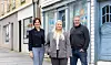 Lillian Loen (seniorrådgivar), Linnea Høyvik (trainee) og Alfred Bjørlo (dagleg leiar) i Stiftinga Drivkraft.